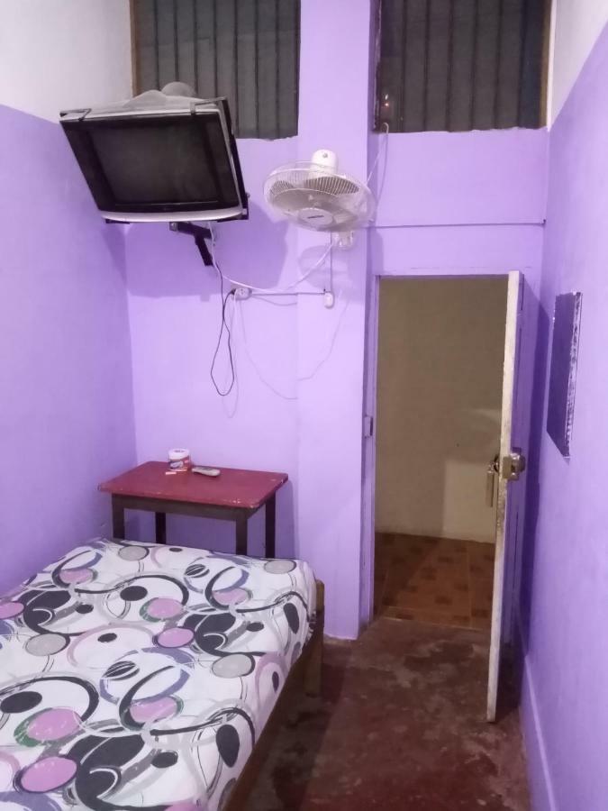 Hospedaje Independencia Pucallpa Extérieur photo